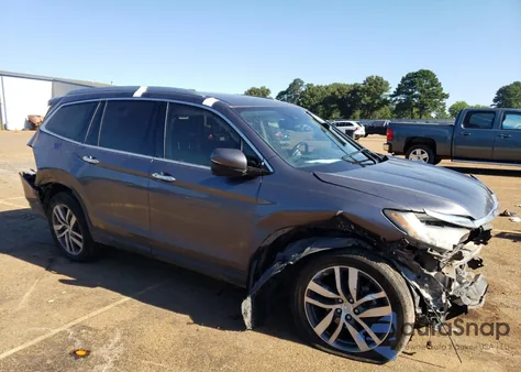 2018 Honda Pilot Touring from USA, damaged, VIN 5FNYF5H94JB003651